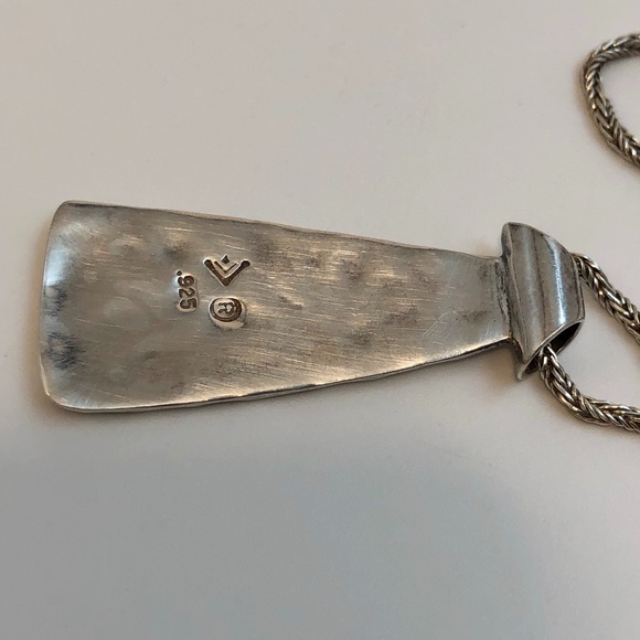 Retired Silpada Sterling Silver Hammered Pendant - Picture 6 of 8
